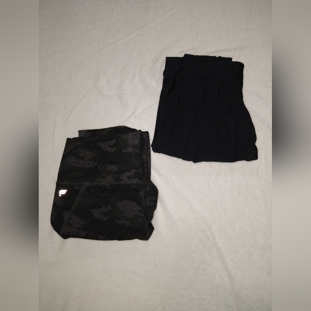BUNDLE Fabletics Medium Leggings